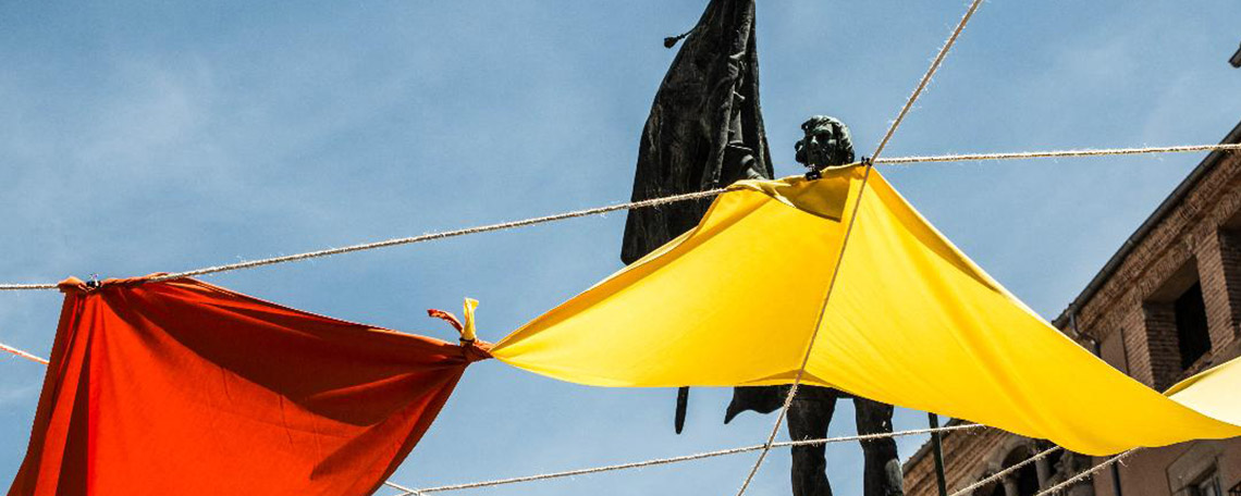 Taller de Verano: A la sombra del monumento